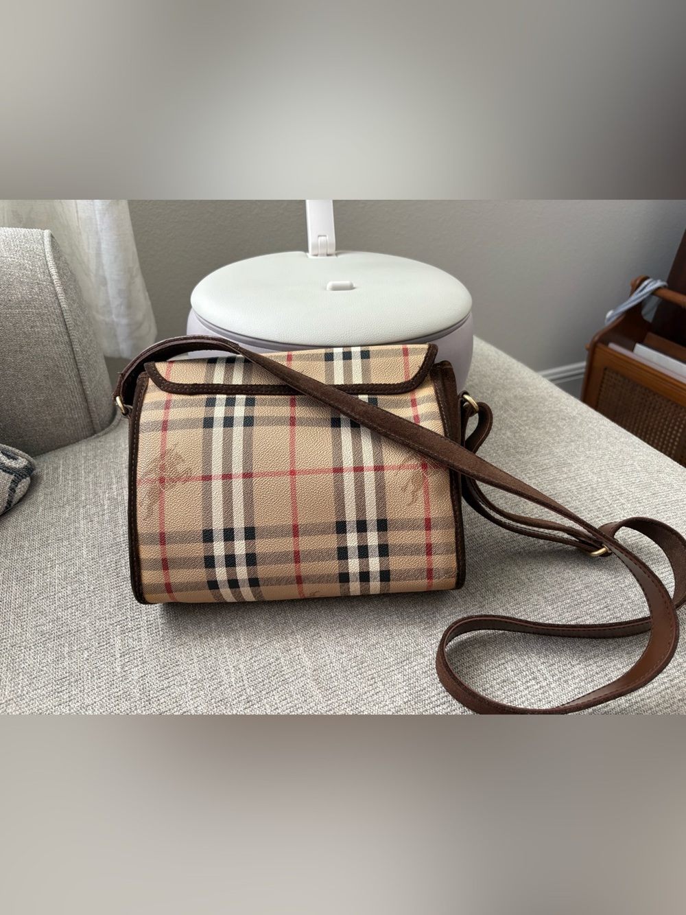 Burberry Beige Plaid Bag with Brown Trim - Picture 2 of 12
